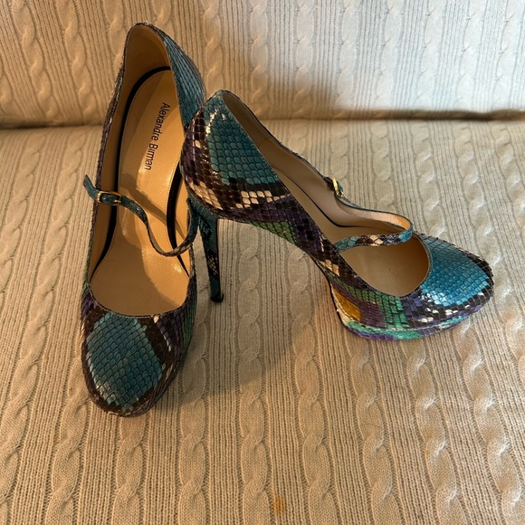 Alexandre Birman Shoes - Alexandre Birman Snakeskin Heel Pumps size 37